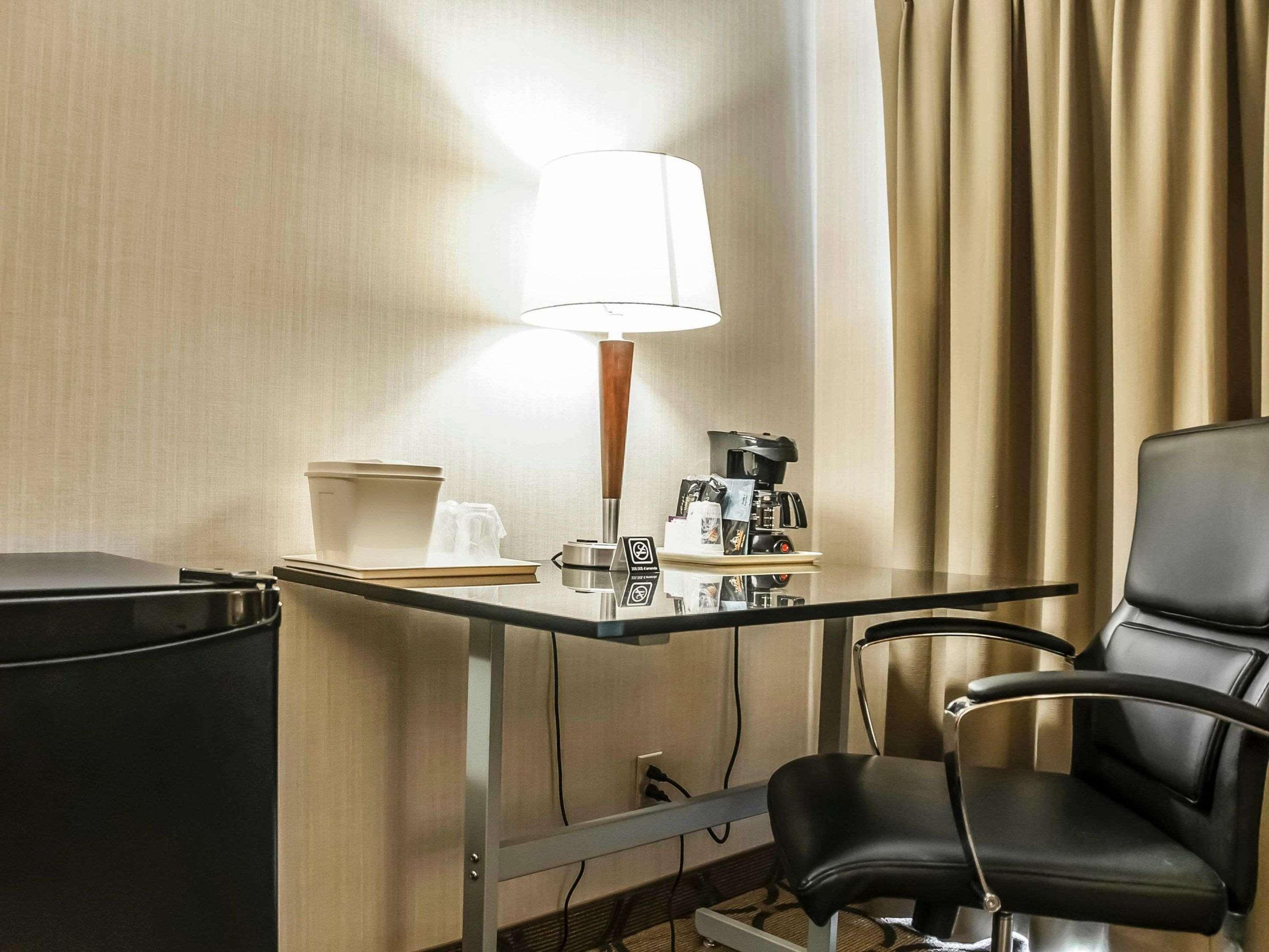 לאוול Comfort Inn מראה חיצוני תמונה