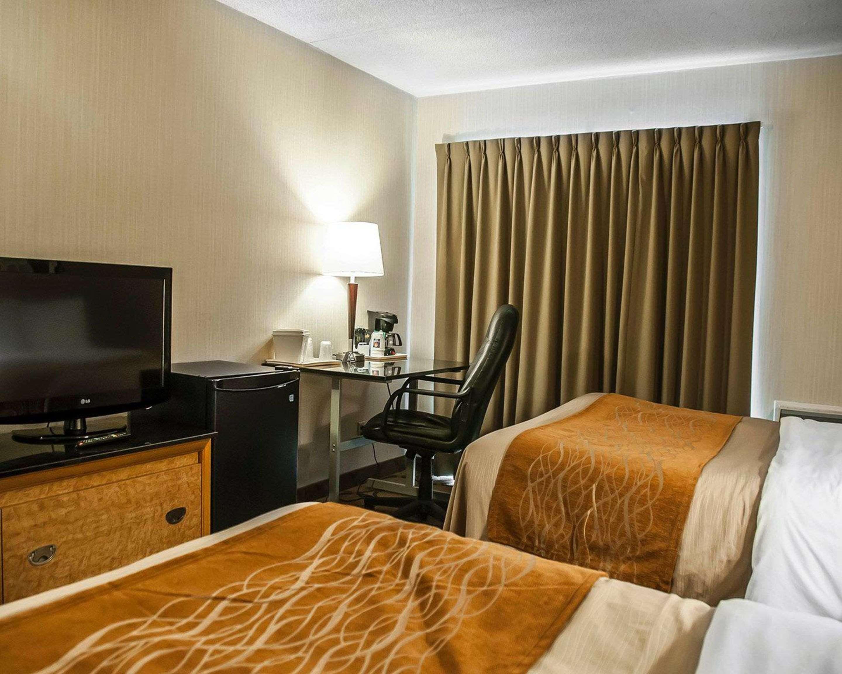 לאוול Comfort Inn מראה חיצוני תמונה