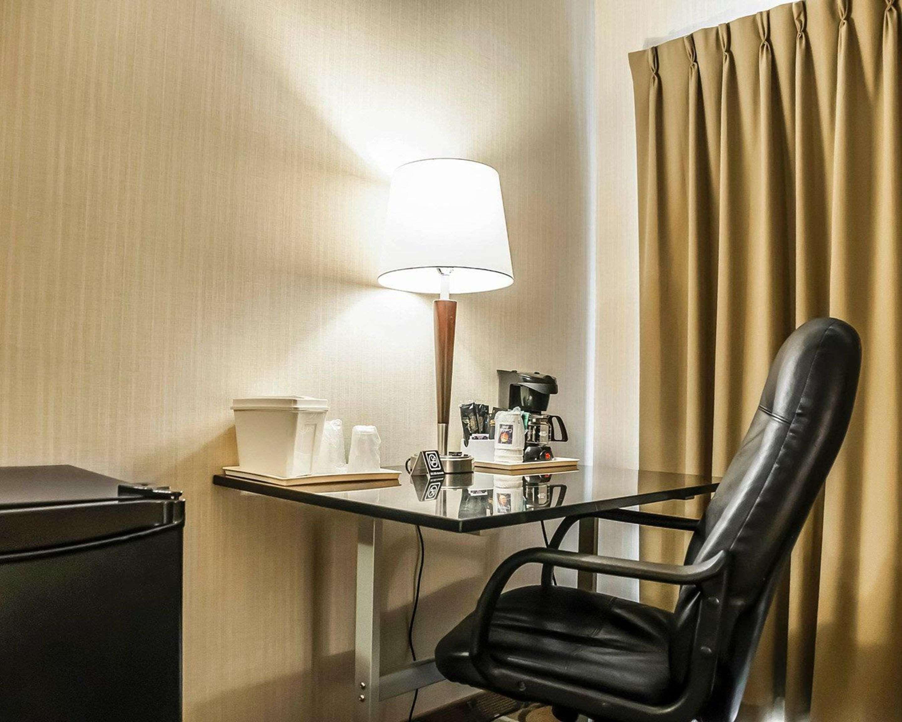 לאוול Comfort Inn מראה חיצוני תמונה
