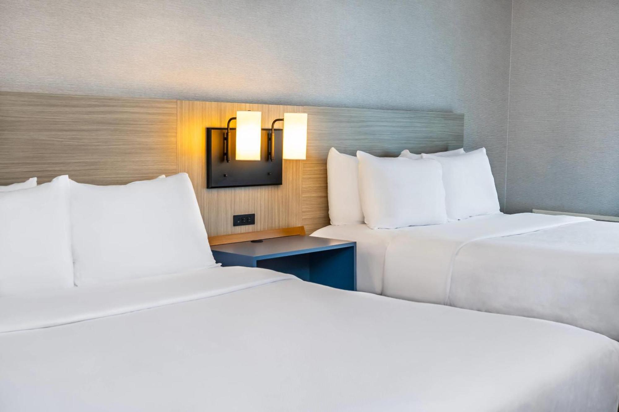 לאוול Comfort Inn מראה חיצוני תמונה